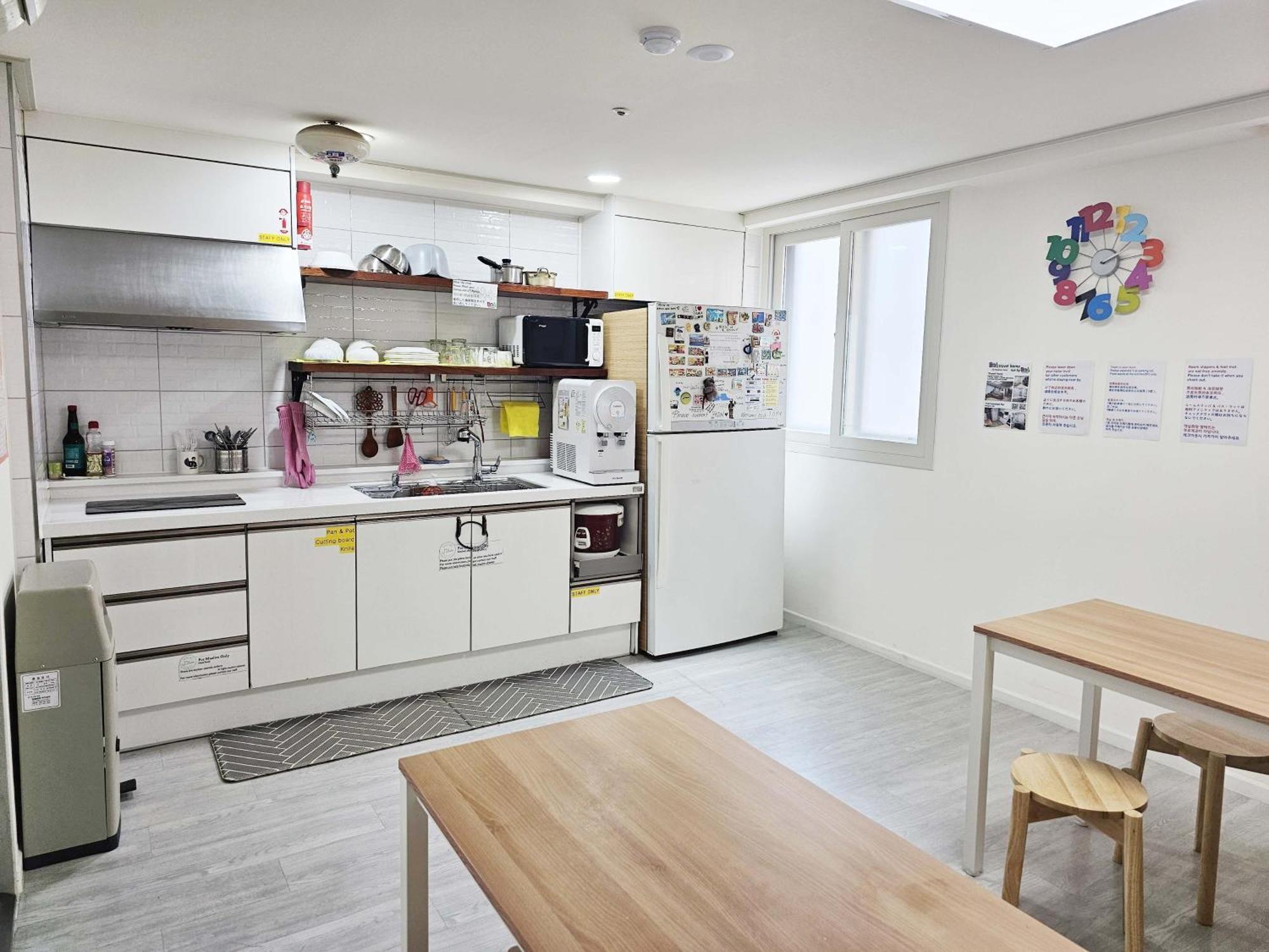 Hostel Boa Travel House Seoul Exterior foto
