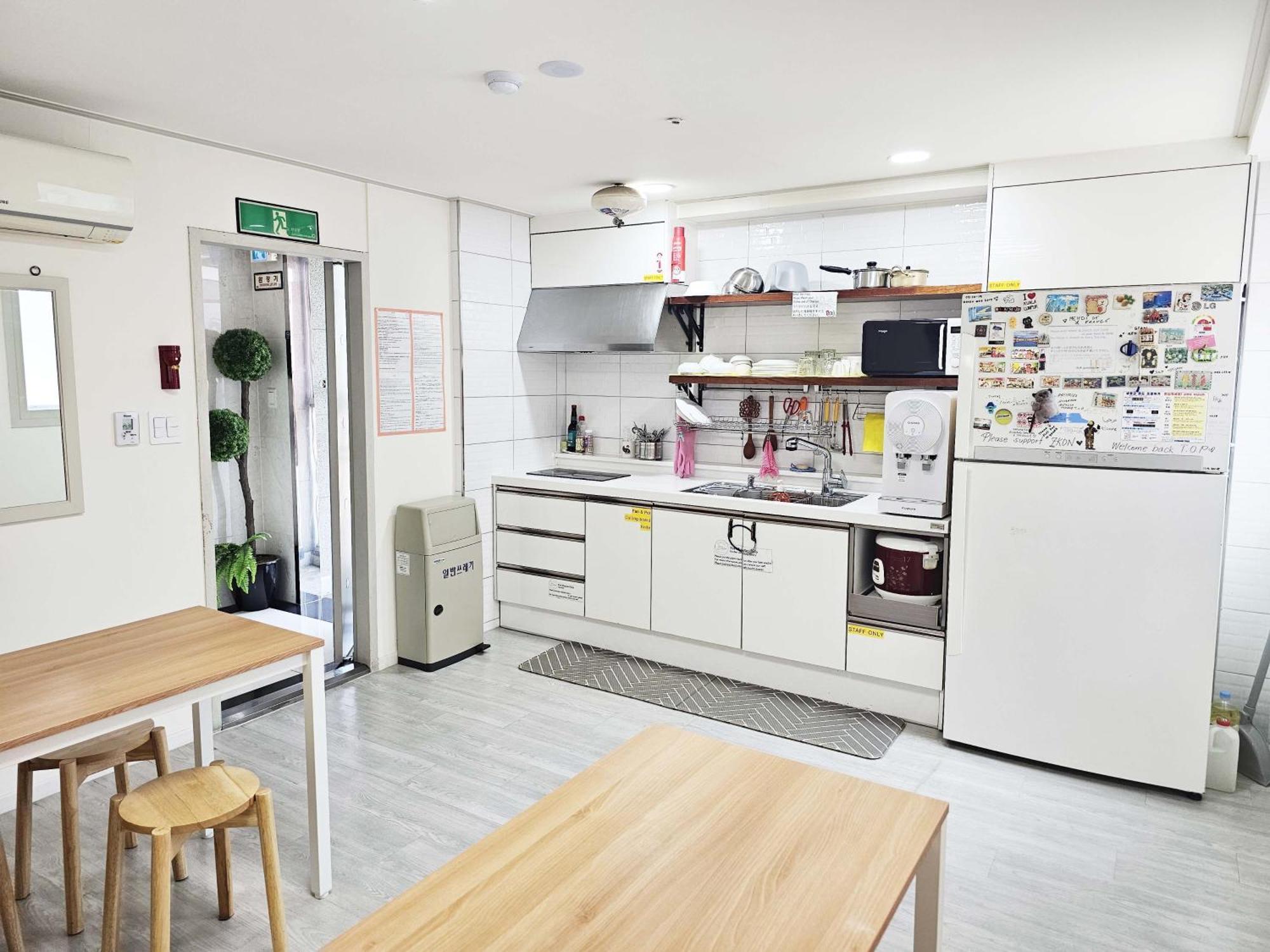 Hostel Boa Travel House Seoul Exterior foto
